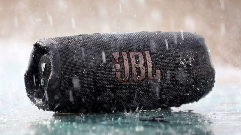 JBL - CHARGE5 Portable Waterproof Speaker with Powerbank - Image 16