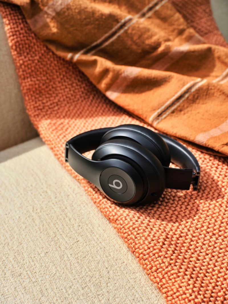 Beats Studio Pro - Wireless Noise Cancelling Over-the-Ear Headphones - Image 6