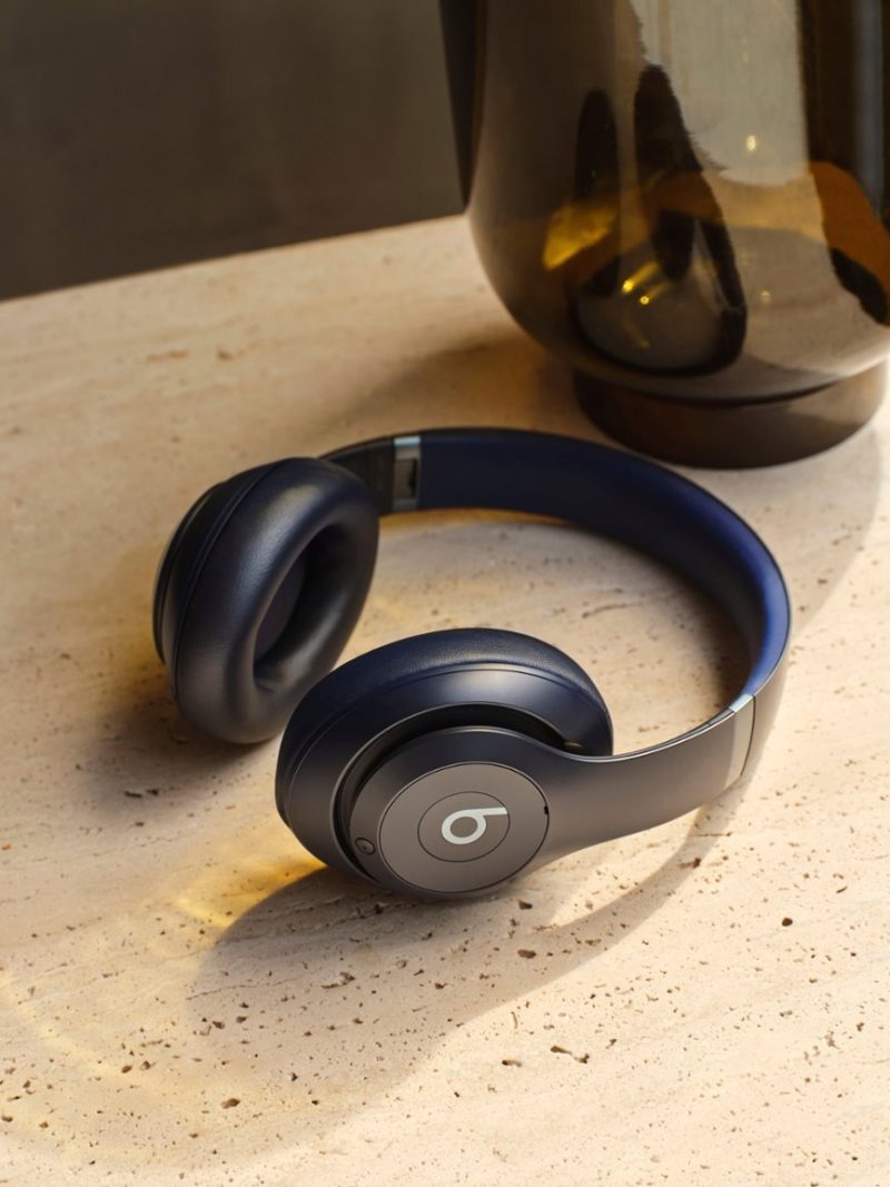 Beats Studio Pro - Wireless Noise Cancelling Over-the-Ear Headphones - Image 7