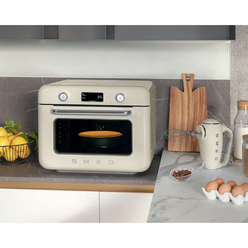 SMEG Cream Countertop Air Fry Oven With Steam - Image 7